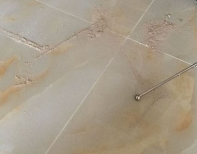 海盐瓷砖空鼓维修公司分享粘合剂选择不当在瓷砖铺贴过程中可能导致以下问题